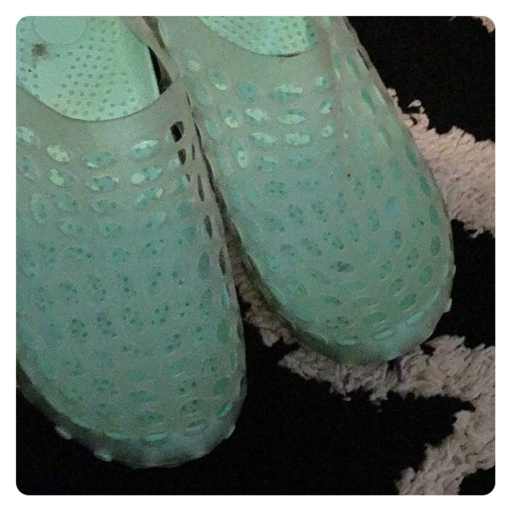 I never wear these anymore.